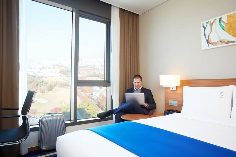Hotel Holiday Inn Express Suwon Ingye