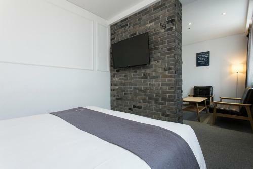 Vella Suite Hotel