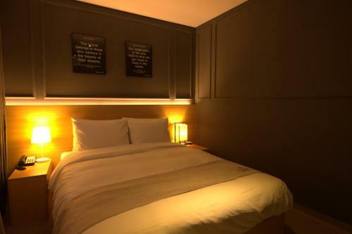 Vella Suite Hotel