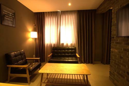 Vella Suite Hotel