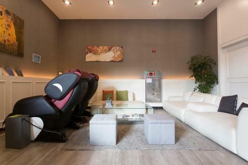 Vella Suite Hotel