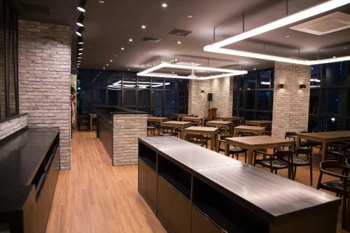 Vella Suite Hotel