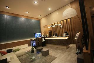 Vella Suite Hotel