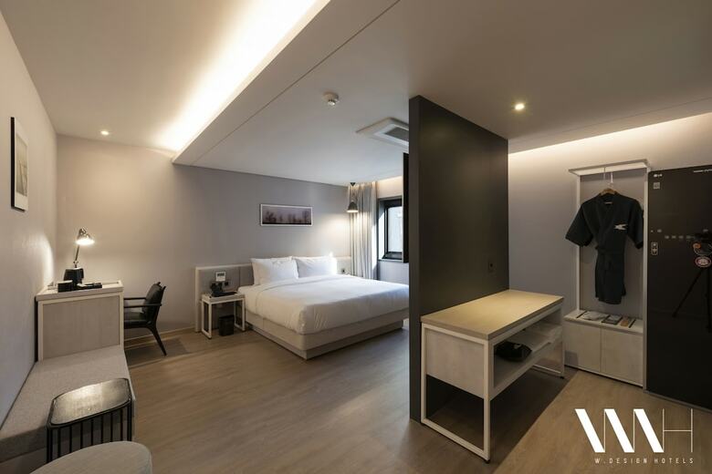 Hound Hotel Yeonsan