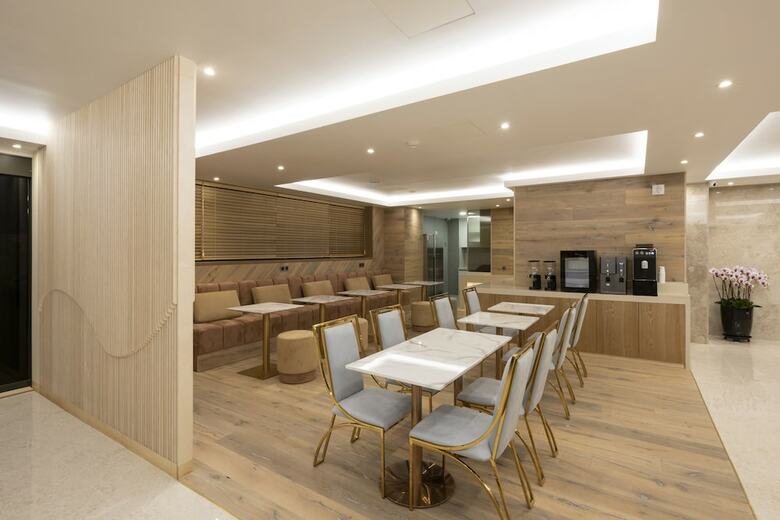 Hound Hotel Yeonsan