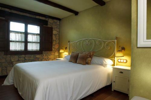 Casas Rurales Los �nades