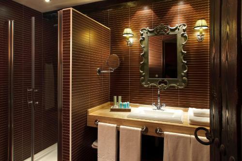 Casas Rurales Los �nades