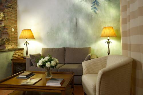 Hotel Rural Los �nades