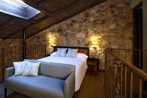 Hotel Rural Los �nades