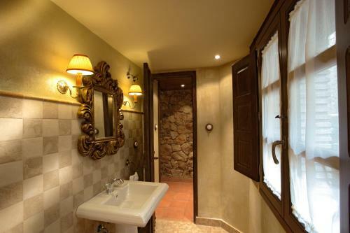 Hotel Rural Los �nades