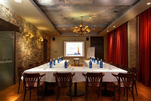 Hotel Rural Los �nades