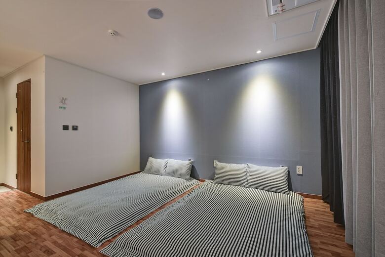 Sea Moon Tourist Hotel
