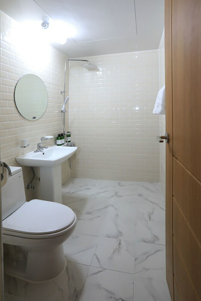Maison Mini Hotel & Guesthouse