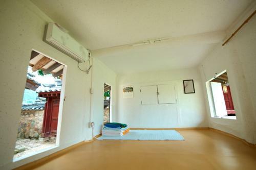 Hostal Seoakseowon