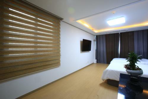 Jeju Line Hotel