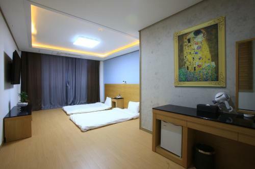 Jeju Line Hotel