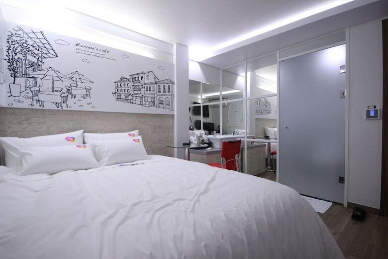 Roo Motel