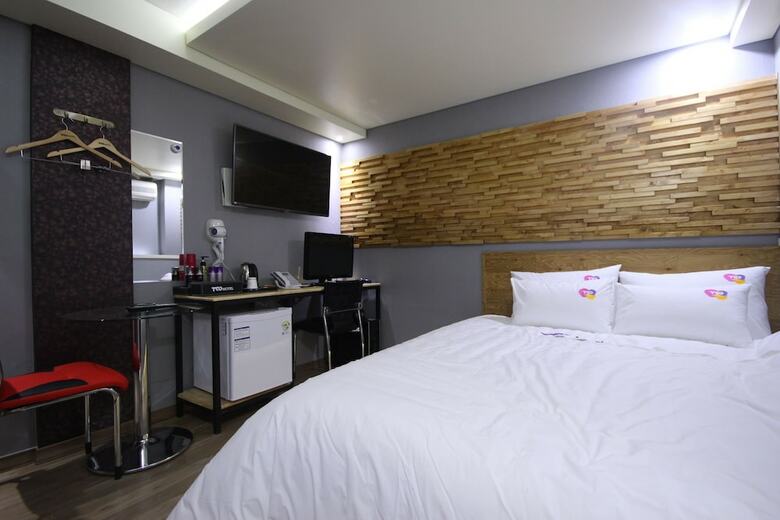 Roo Motel