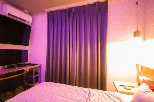 Insta Motel