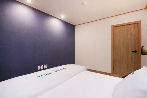 Daegu Hilltop Hotel