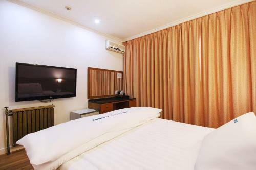 Daegu Hilltop Hotel