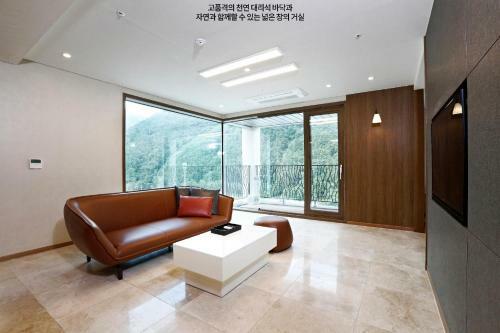 Hotel Pine Forest Jeongseon Alpine Resort