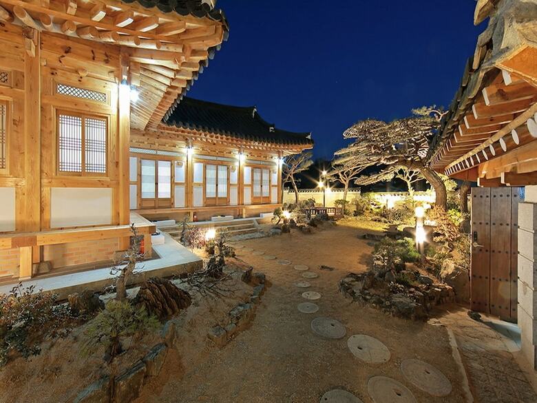 Cheonggong Hanok Stay