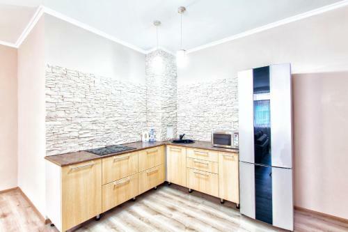 Ernaz Plus Apartments: Nursaya