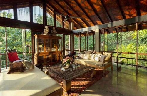 Villa The Hermitage By Edwards Collection