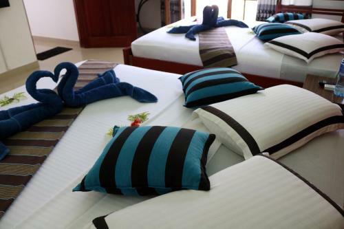 Hotel Margosa Lake Resort