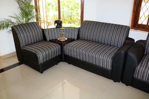 Hotel Margosa Lake Resort