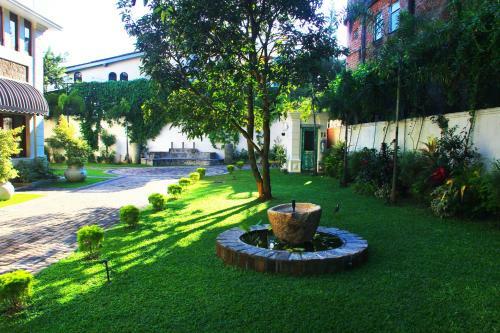 Forever City Hotel
