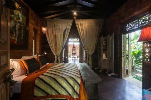 Hotel Casa Heliconia