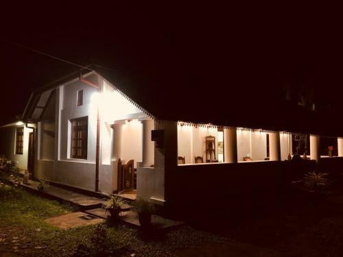 Hostal Walawwa Guest House