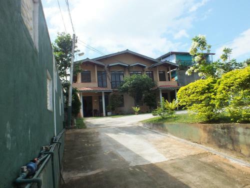 Hostal Hillsview Rest & Guest House