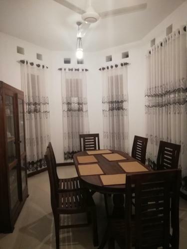 Bed & Breakfast Air Port 5 Minutes Super Clean Upul