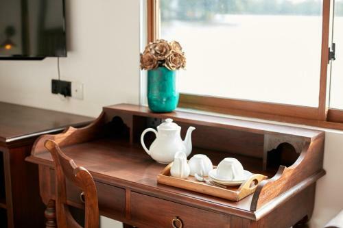 Flow By The Amber Collection - Luxury River Cruise
