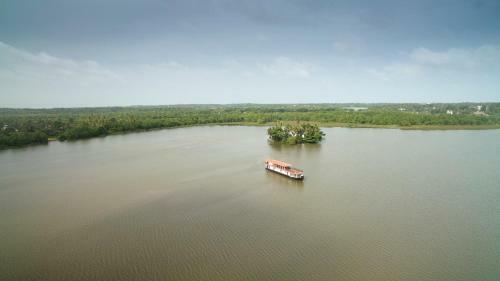 Flow By The Amber Collection - Luxury River Cruise