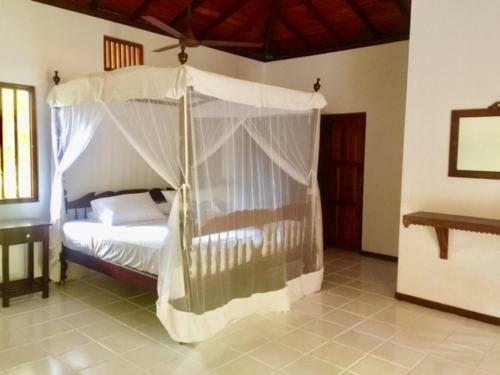 Bed & Breakfast Santoshi Villa