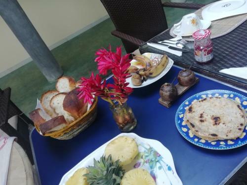 Hostal Bentota Gunas Guest House