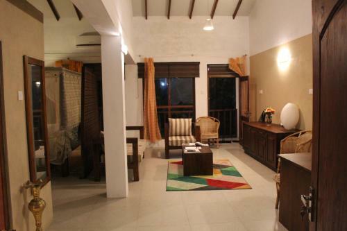 Hostal Bentota Gunas Guest House