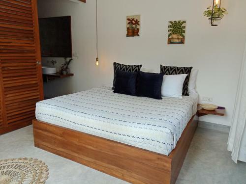 Hostal The Grove Restaurant And Rooms