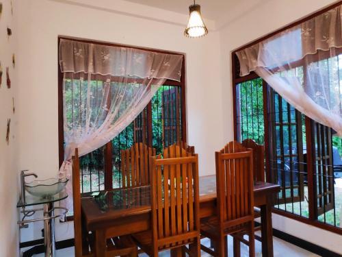 Hostal Summer Salt Hiriketiya