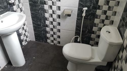 Hostal Hiriketiya Radiant House