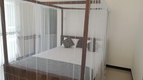 Hostal Hiriketiya Radiant House