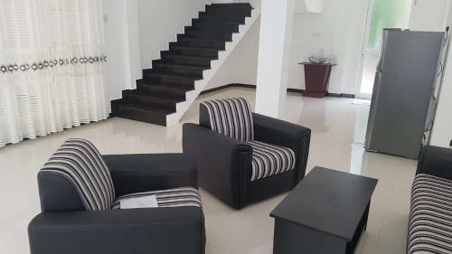 Hostal Hiriketiya Radiant House