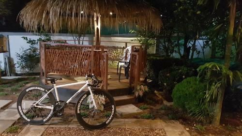 Hostal Hiriketiya Radiant House