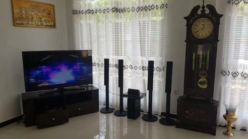 Hostal Hiriketiya Radiant House