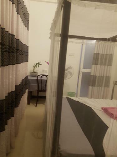 Hostal Hiriketiya Radiant House