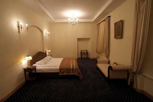Hotel Bistrampolis Manor